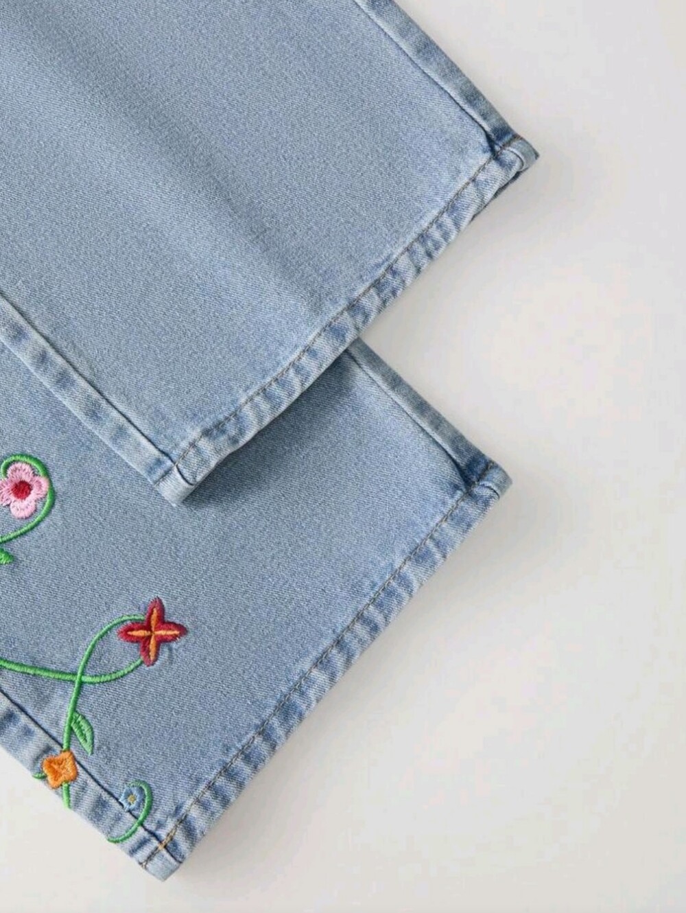 Casual Boho Washed Floral Embroidered Denim Jeans Everyday Blue Floral - Picture 4 of 5